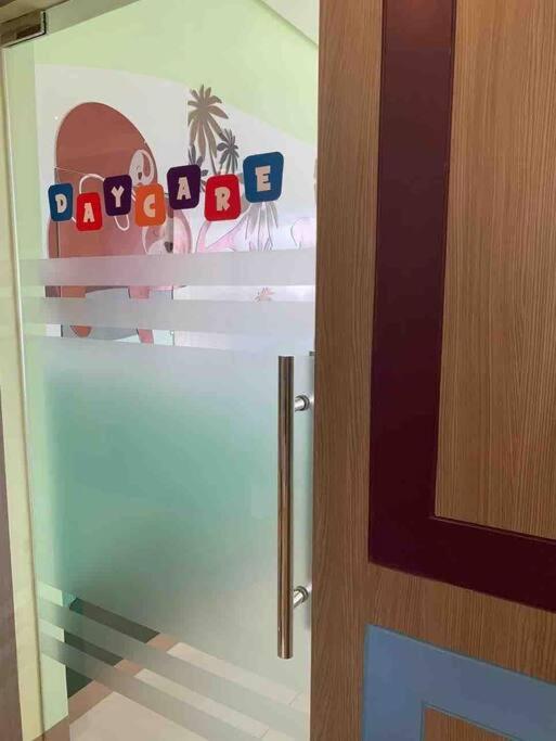1Br With Extra Room At One Regis- Megaworld Bacolod Bagian luar foto