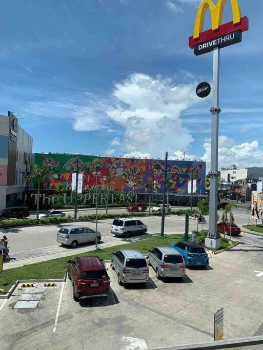 1Br With Extra Room At One Regis- Megaworld Bacolod Bagian luar foto