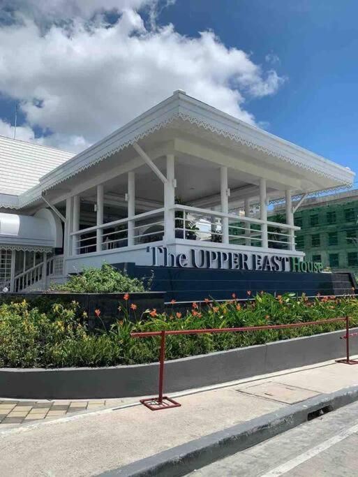 1Br With Extra Room At One Regis- Megaworld Bacolod Bagian luar foto