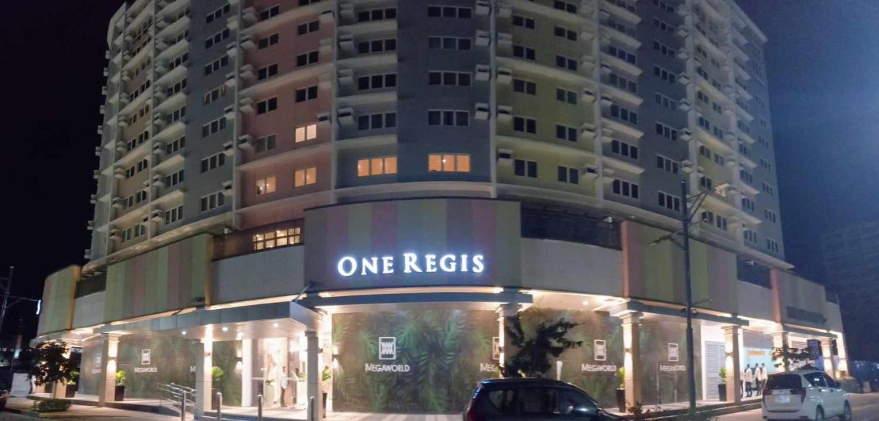 1Br With Extra Room At One Regis- Megaworld Bacolod Bagian luar foto